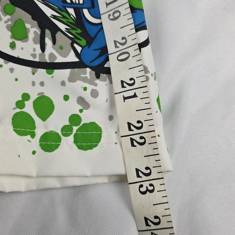 Disneyland Resort Mens Swim/Board Shorts Mickey Beach‎ Cruise Pocket Sz 40 EUC